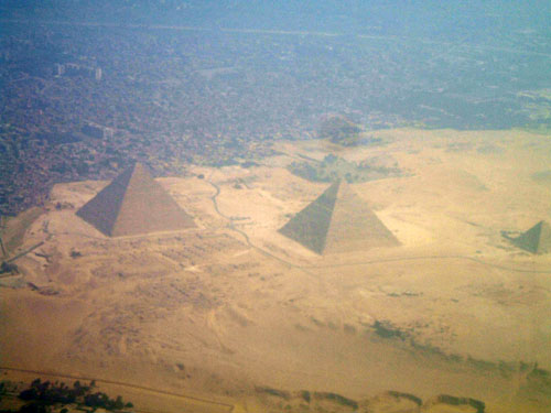 eg_pyramids.jpg